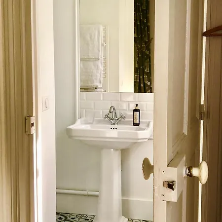 Du Chatelet Bed and breakfast