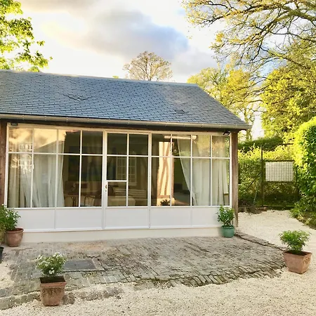 Du Chatelet Bed and breakfast 4*