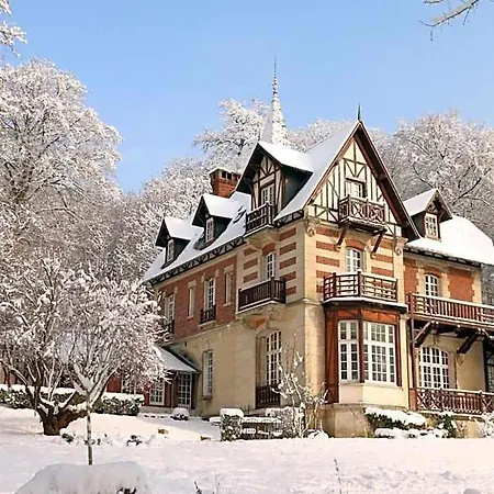 Du Chatelet Bed and breakfast