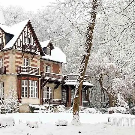 Du Chatelet Bed & Breakfast