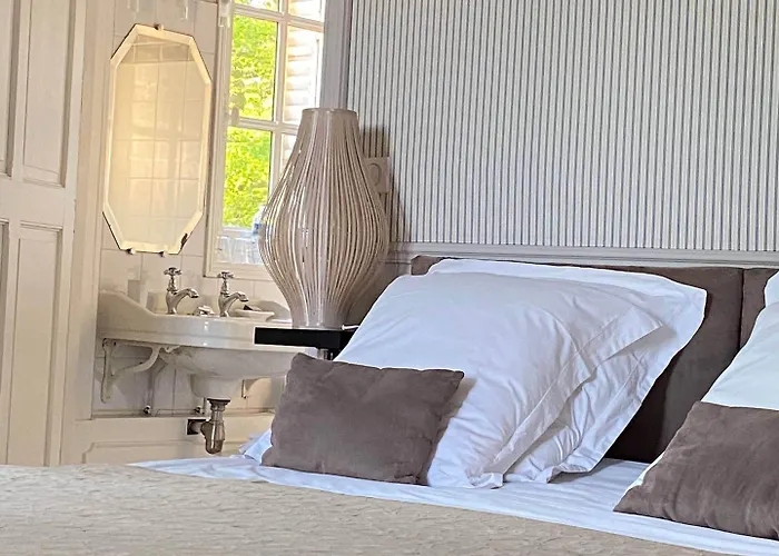 Bed & Breakfast Du Chatelet 4*